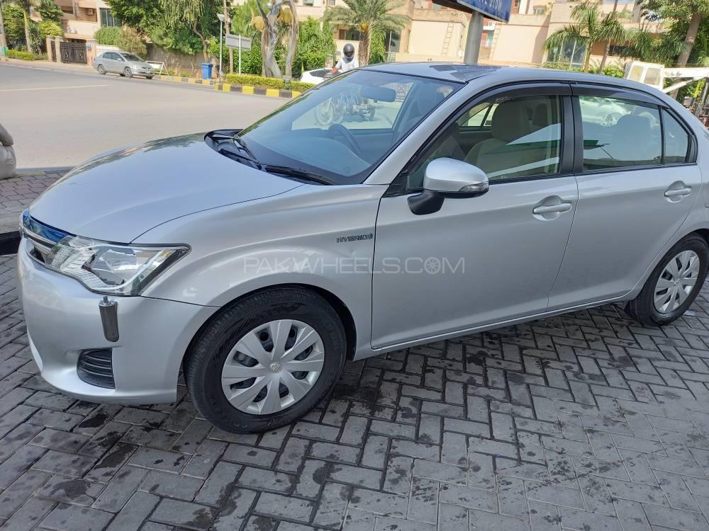 Toyota Corolla Axio 2014 for Sale in Islamabad Toyota Corolla Axio 2014 for Sale in Islamabad Image-2