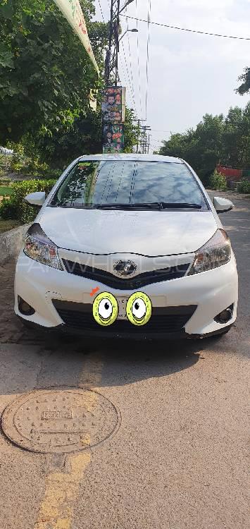 Toyota Vitz 2011 for Sale in Faisalabad Image-1