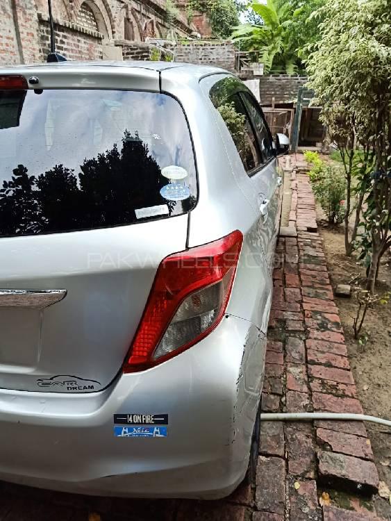Toyota Vitz 2011 for Sale in Lahore Toyota Vitz 2011 for Sale in Lahore Image-7