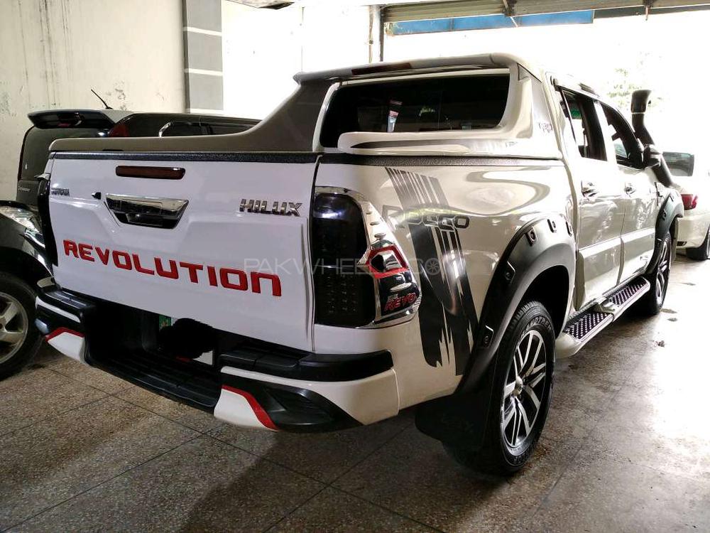 Toyota Hilux 2017 for Sale in Lahore Toyota Hilux 2017 for Sale in Lahore Image-10