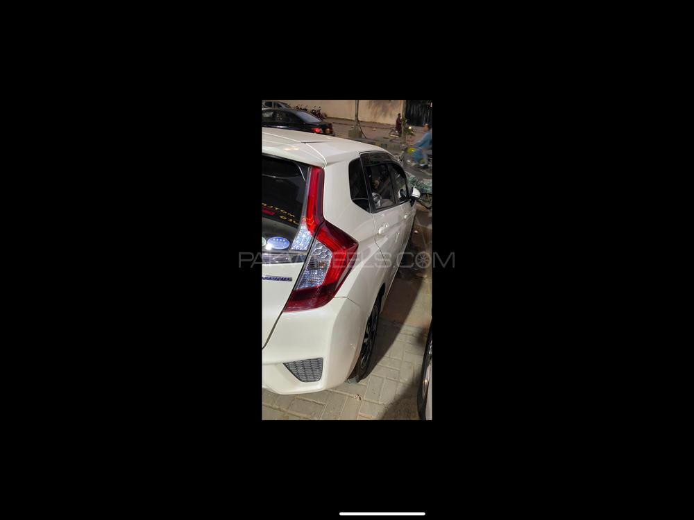 Honda Fit 2014 for Sale in Karachi Honda Fit 2014 for Sale in Karachi Image-2