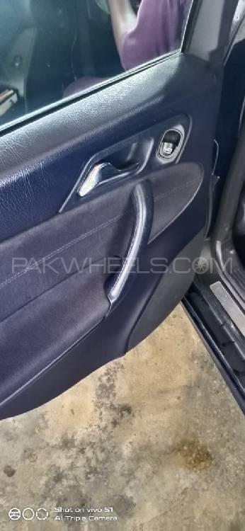 Mercedes Benz C Class 2005 for Sale in Sahiwal Mercedes Benz C Class 2005 for Sale in Sahiwal Image-2