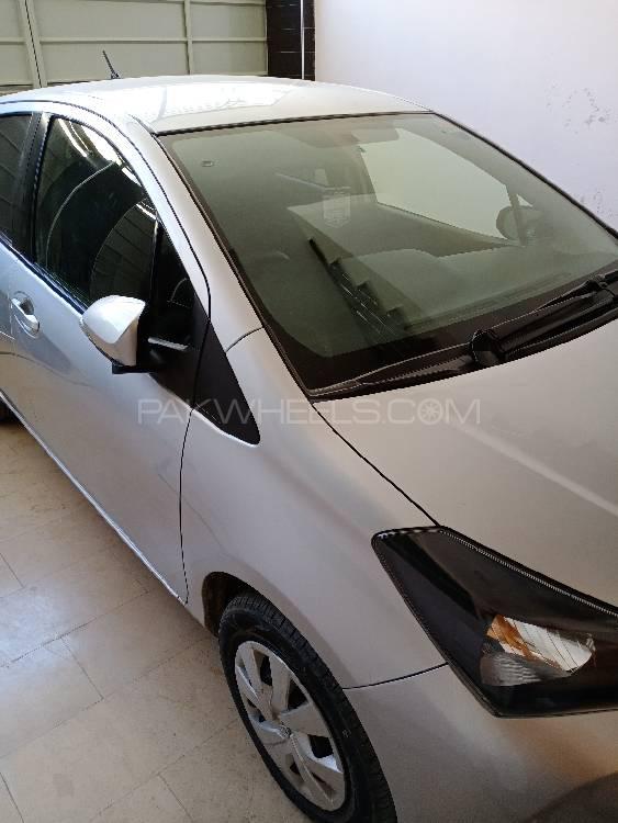 Toyota Vitz 2015 for Sale in Bahawalpur Toyota Vitz 2015 for Sale in Bahawalpur Image-14