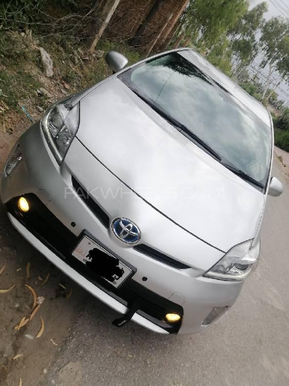 Toyota Prius 2014 for Sale in Peshawar Image-1