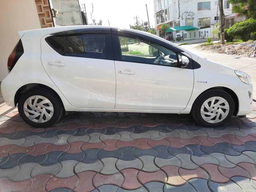 Toyota Aqua 2016 for Sale in Bahawalpur Toyota Aqua 2016 for Sale in Bahawalpur Image-5