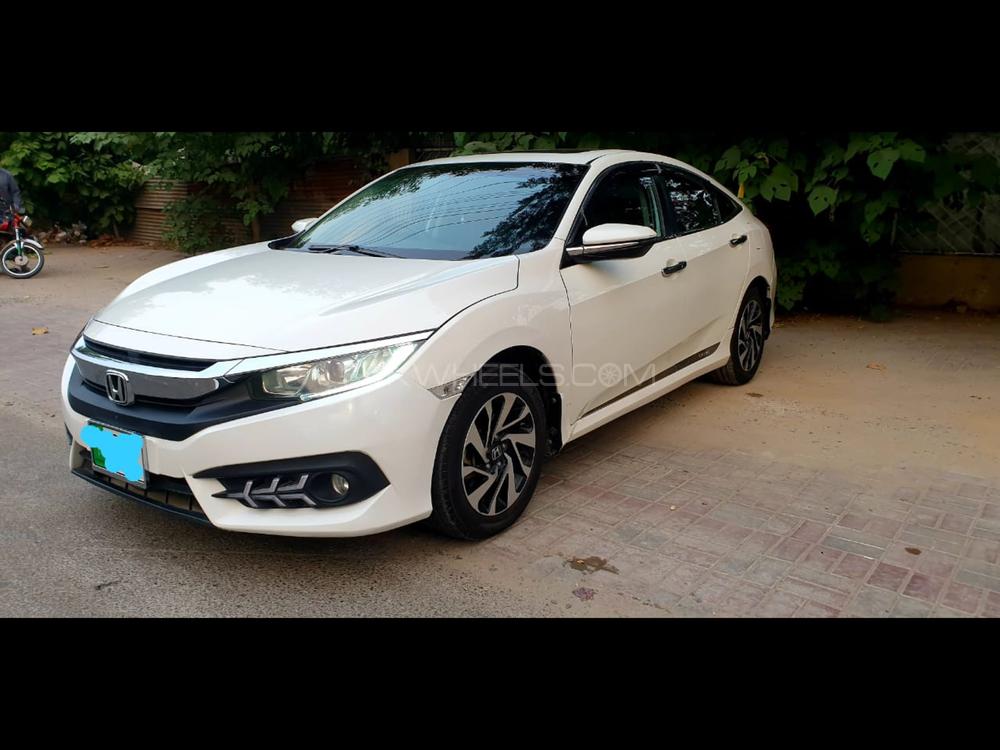 Honda Civic Oriel 1.8 i-VTEC CVT 2017 for sale in Lahore | PakWheels