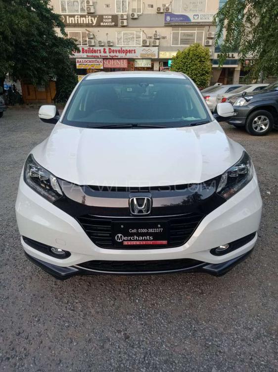 Honda Vezel 2015 for Sale in Islamabad Image-1