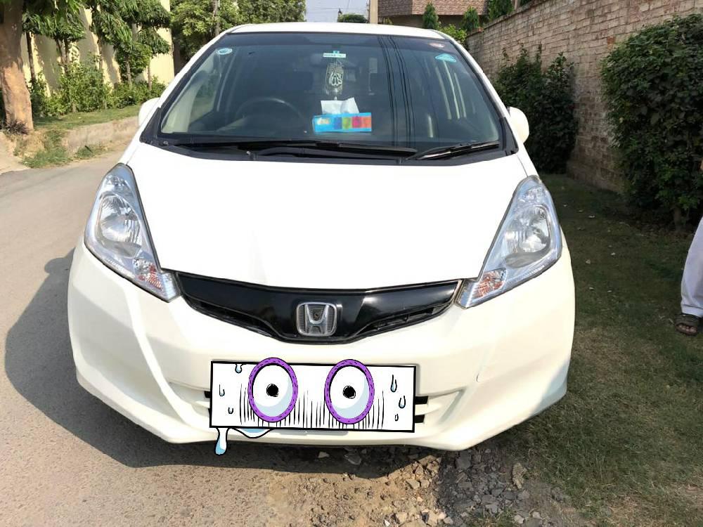 Honda Fit 2012 for Sale in Lahore Image-1
