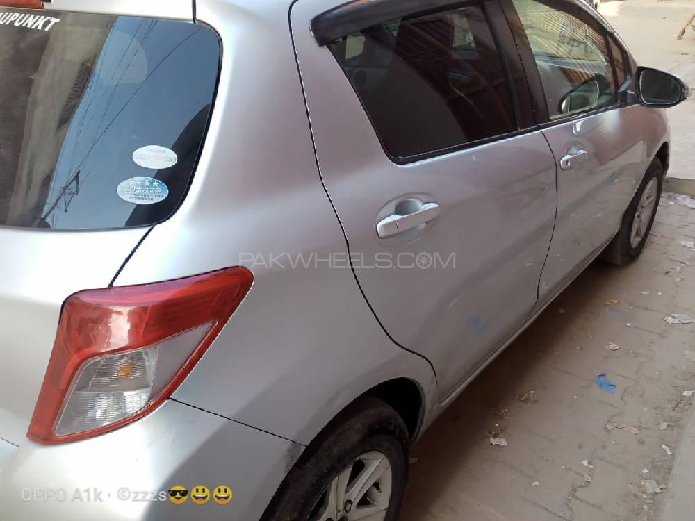Toyota Vitz 2011 for Sale in Multan Image-1