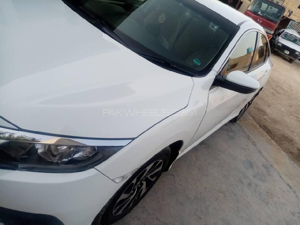 Honda Civic 2017 for Sale in Chishtian Honda Civic 2017 for Sale in Chishtian Image-7
