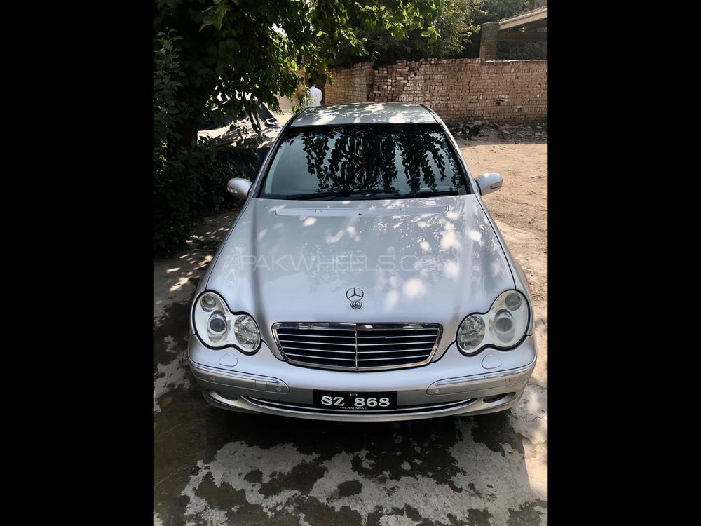 مرسڈیز بینز سی کلاس 2002 for Sale in پشاور مرسڈیز بینز سی کلاس 2002 for Sale in پشاور Image-2
