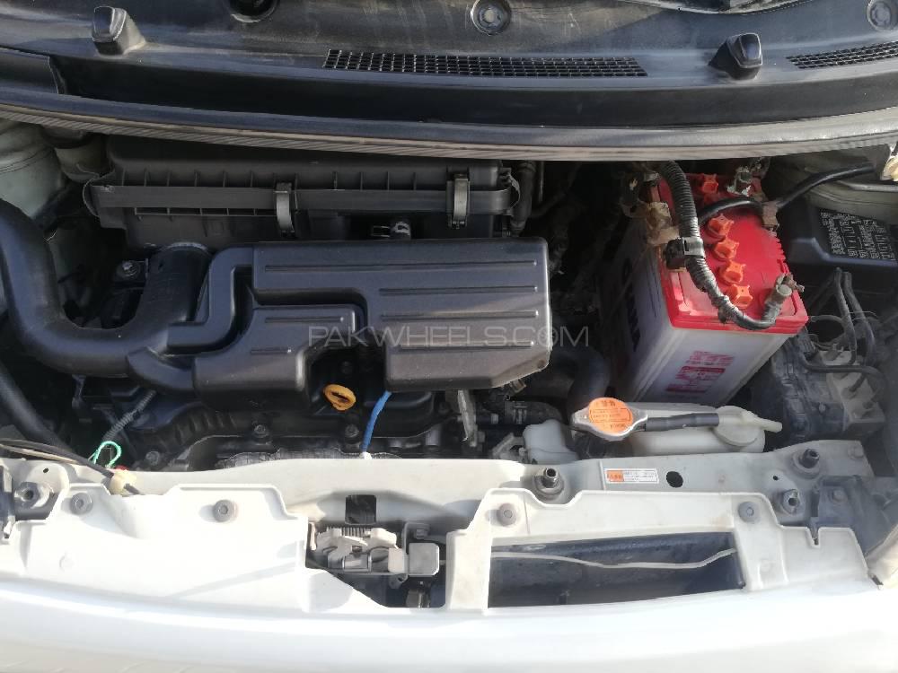 Daihatsu Move 2011 for Sale in Lahore Daihatsu Move 2011 for Sale in Lahore Image-12