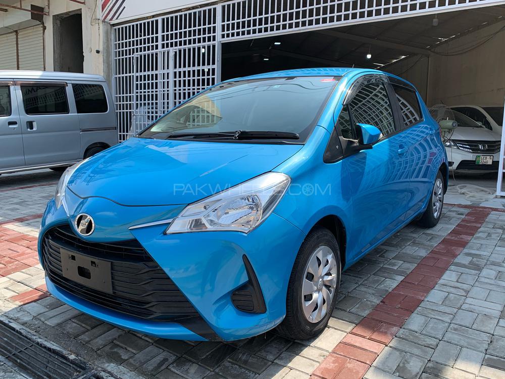 Toyota Vitz 2017 for Sale in Sahiwal Image-1