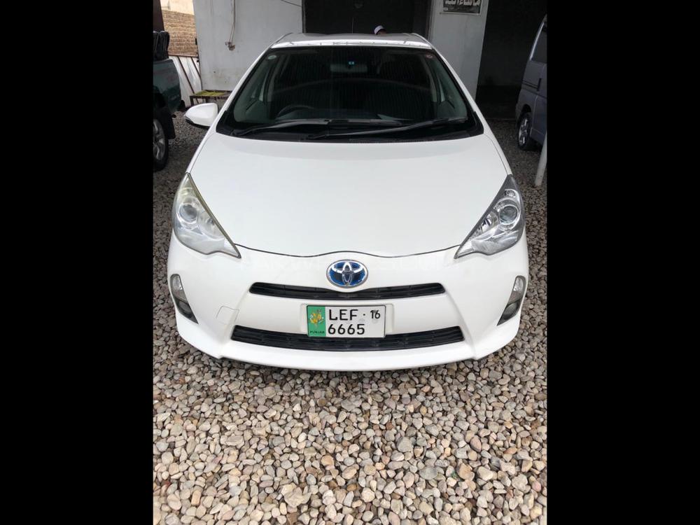 Toyota Aqua 2013 for Sale in Peshawar Image-1