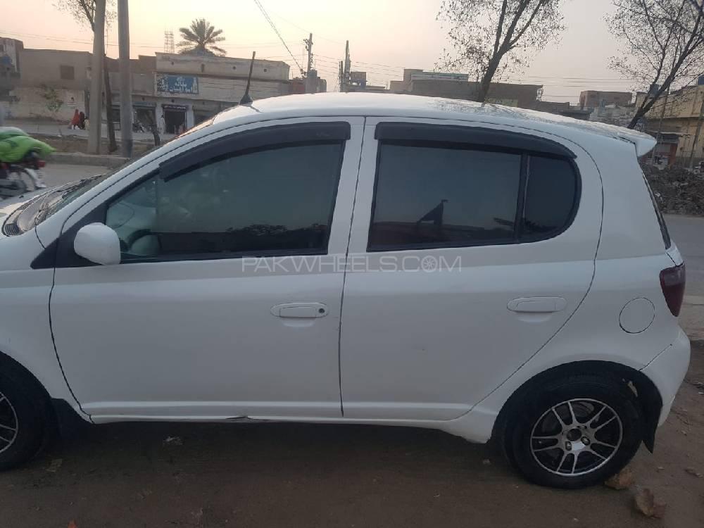 Toyota Vitz 2001 for Sale in D.G.Khan Toyota Vitz 2001 for Sale in D.G.Khan Image-15