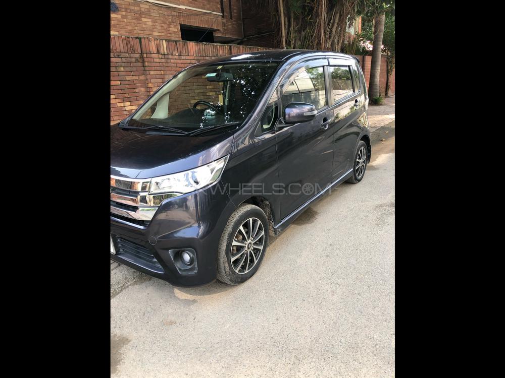 Nissan Dayz Highway Star 2014 for Sale in Lahore Nissan Dayz Highway Star 2014 for Sale in Lahore Image-2