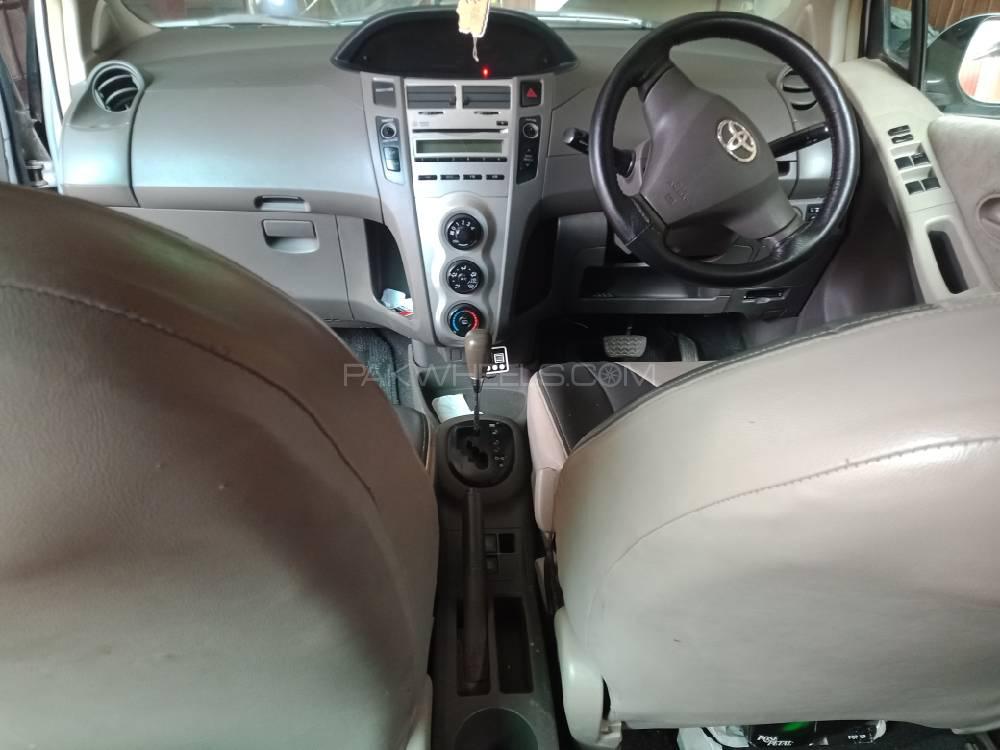 Toyota Vitz 2009 for Sale in Sheikhupura Toyota Vitz 2009 for Sale in Sheikhupura Image-11