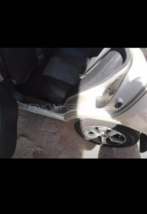 Nissan Sunny 2002 for Sale in Jaranwala Nissan Sunny 2002 for Sale in Jaranwala Image-17