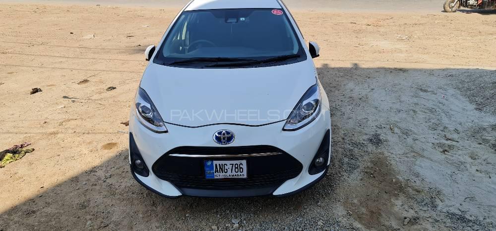 Toyota Aqua 2017 for Sale in Okara Image-1