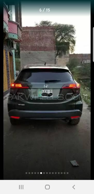 Honda Vezel 2015 for Sale in Lahore Honda Vezel 2015 for Sale in Lahore Image-7