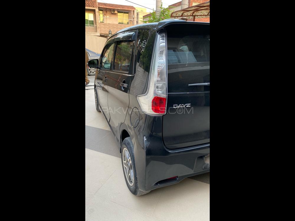 Nissan Dayz Highway Star 2013 for Sale in Lahore Nissan Dayz Highway Star 2013 for Sale in Lahore Image-7