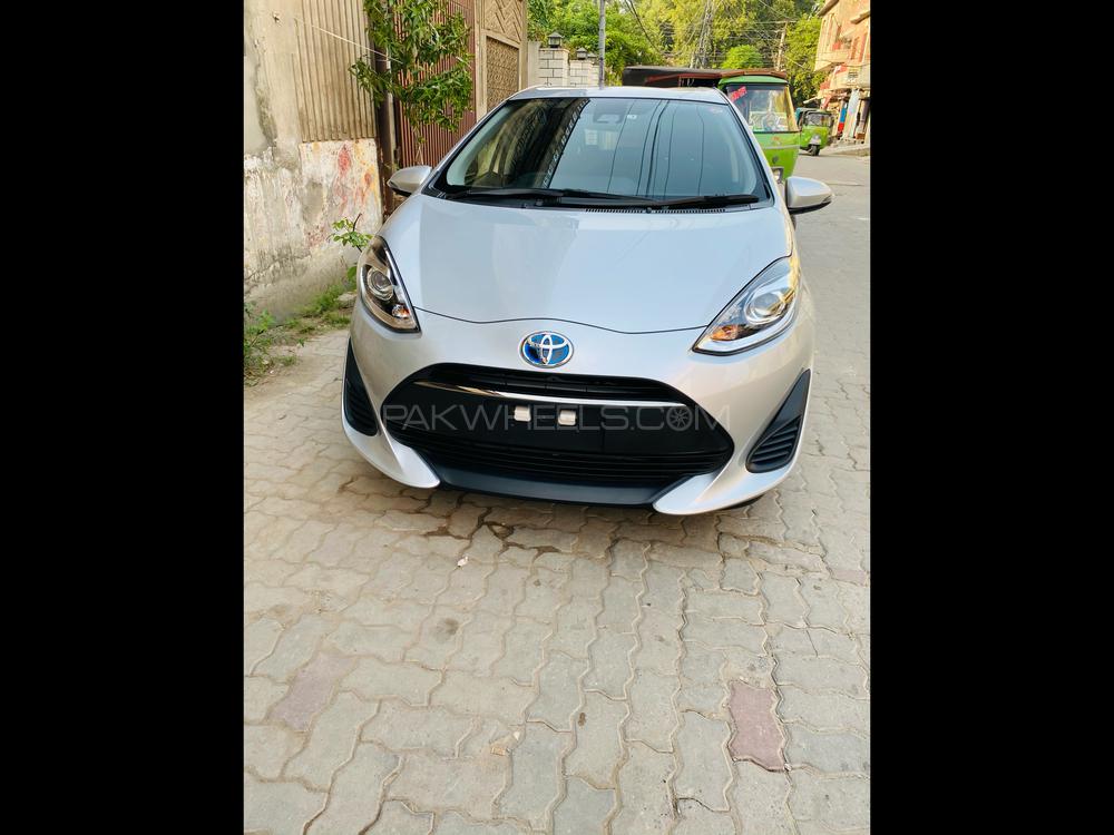 Toyota Aqua 2017 for Sale in Sialkot Toyota Aqua 2017 for Sale in Sialkot Image-2