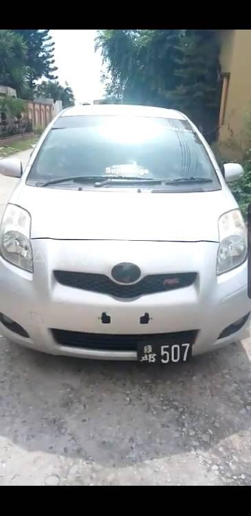 Toyota Vitz 2009 for Sale in Islamabad Image-1