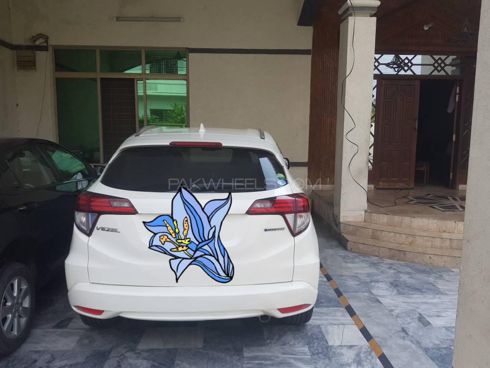Honda Vezel 2015 for Sale in Gujranwala Image-1