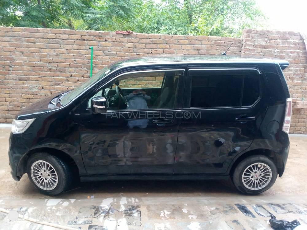 Suzuki Wagon R 2013 for Sale in Peshawar Suzuki Wagon R 2013 for Sale in Peshawar Image-9