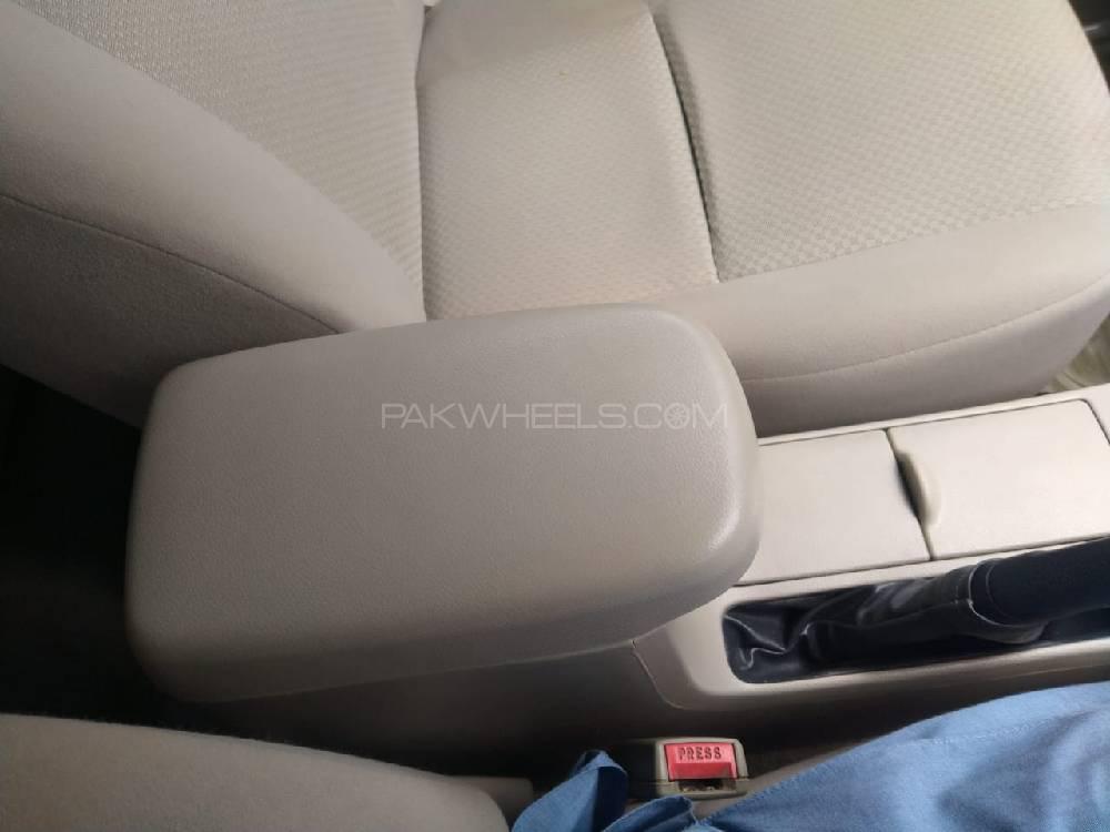 ٹویوٹا کرولا 2014 for Sale in فیصل آباد ٹویوٹا کرولا 2014 for Sale in فیصل آباد Image-7