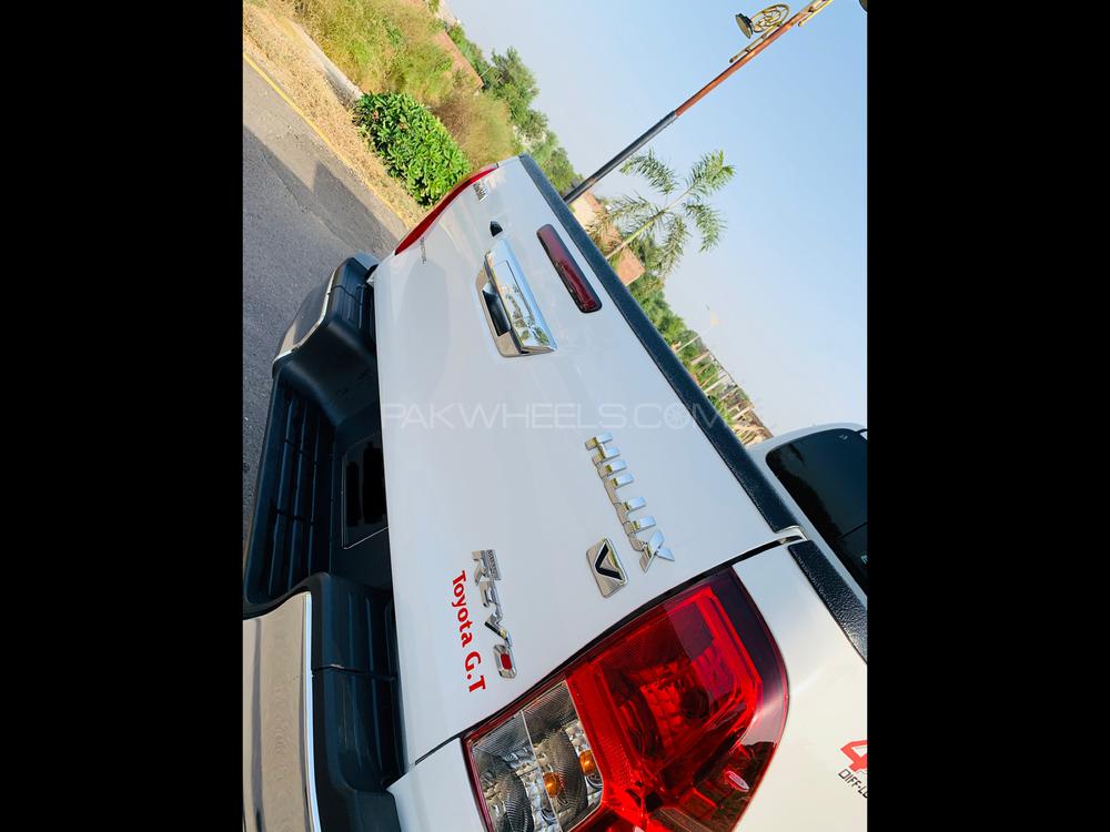 Toyota Hilux 2020 for Sale in Mandi bahauddin Toyota Hilux 2020 for Sale in Mandi bahauddin Image-4