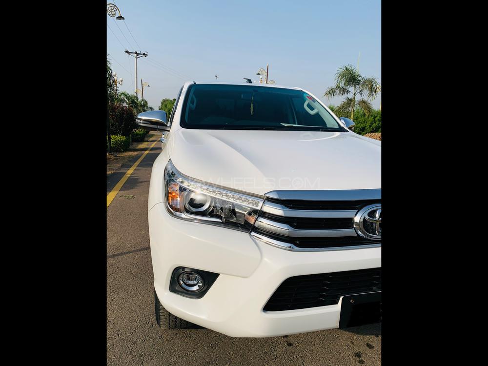 Toyota Hilux 2020 for Sale in Mandi bahauddin Toyota Hilux 2020 for Sale in Mandi bahauddin Image-11
