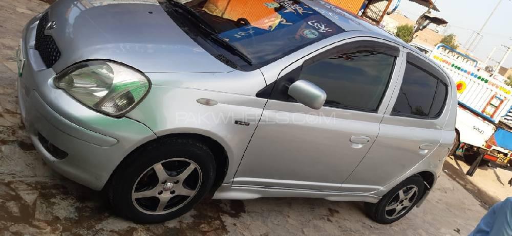 Toyota Vitz 2002 for Sale in Peshawar Image-1