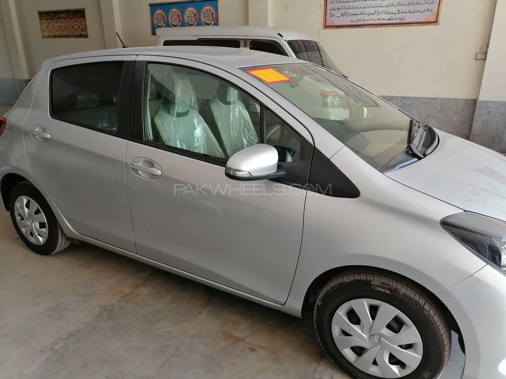 Toyota Vitz 2016 for Sale in Gujranwala Toyota Vitz 2016 for Sale in Gujranwala Image-3