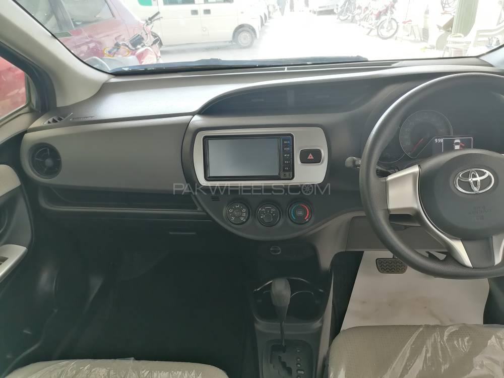 Toyota Vitz 2016 for Sale in Gujranwala Toyota Vitz 2016 for Sale in Gujranwala Image-8