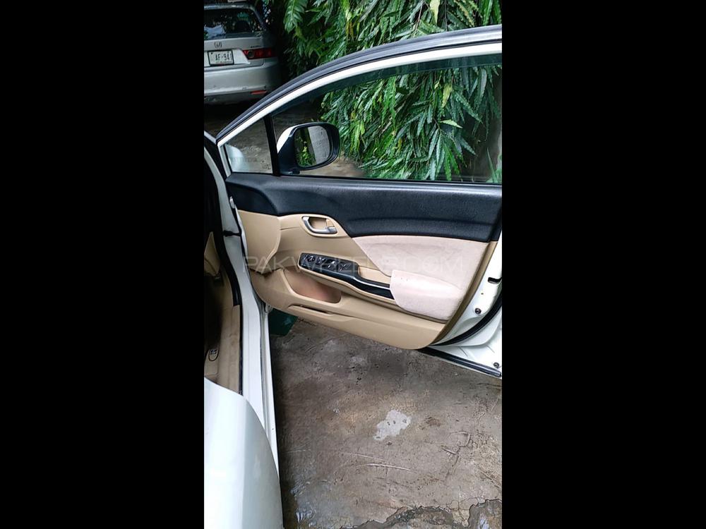 Honda Civic 2014 for Sale in Lahore Honda Civic 2014 for Sale in Lahore Image-4