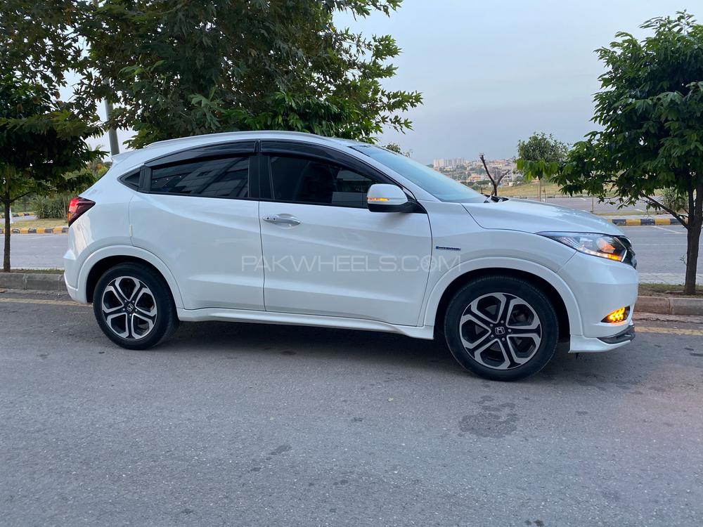 Honda Vezel 2015 for Sale in Islamabad Honda Vezel 2015 for Sale in Islamabad Image-5