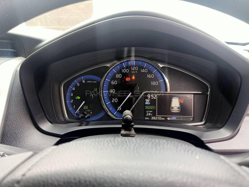 Toyota Corolla Fielder 2018 for Sale in Swabi Toyota Corolla Fielder 2018 for Sale in Swabi Image-8