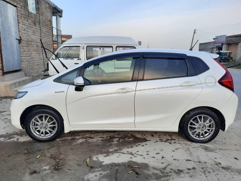 Honda Fit 2014 for Sale in Islamabad Honda Fit 2014 for Sale in Islamabad Image-11