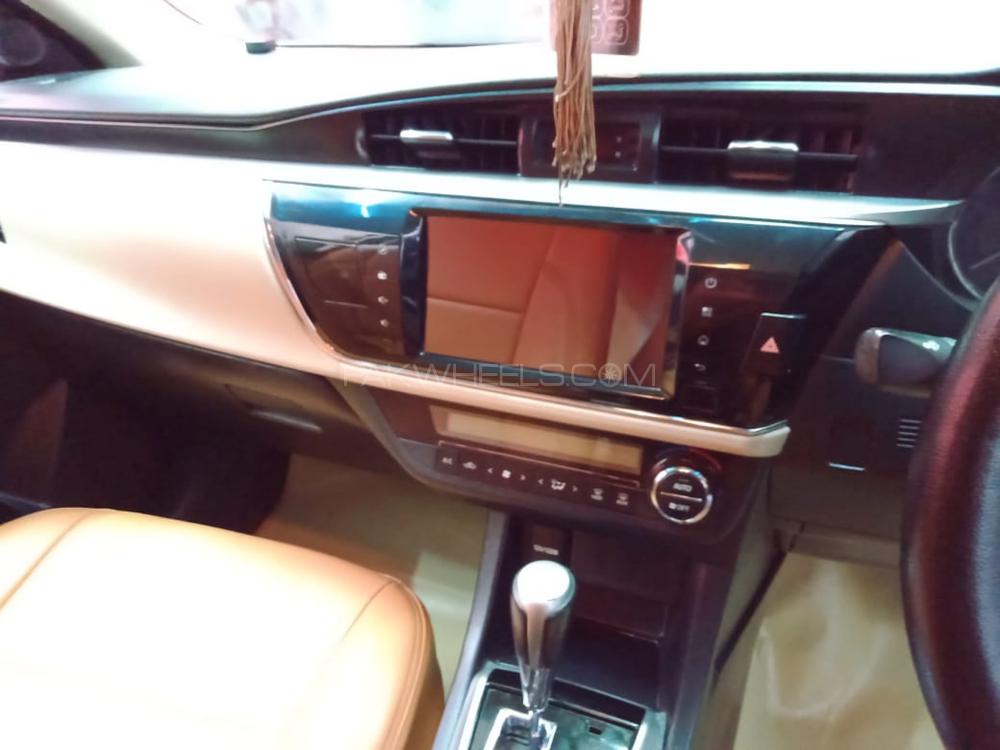 Toyota Corolla 2017 for Sale in Abbottabad Toyota Corolla 2017 for Sale in Abbottabad Image-9