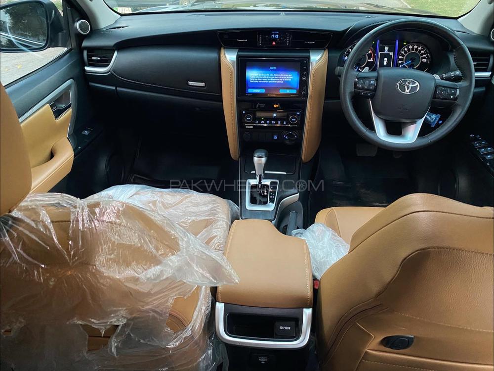 ٹویوٹا فورچیونر 2019 for Sale in لاہور ٹویوٹا فورچیونر 2019 for Sale in لاہور Image-5