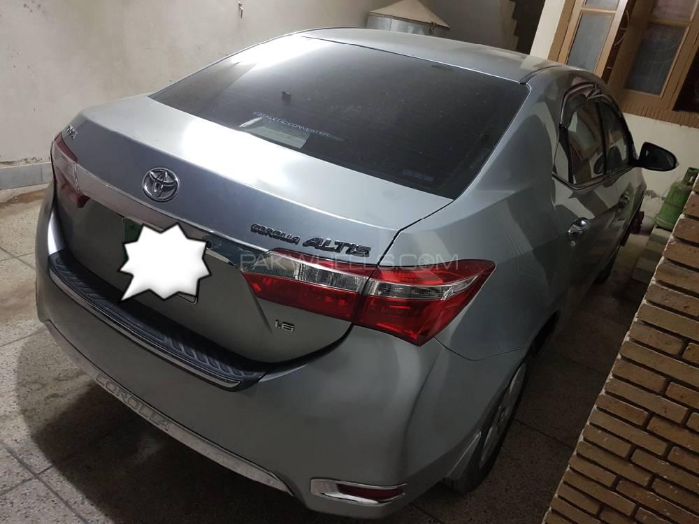 Toyota Corolla 2015 for Sale in Multan Toyota Corolla 2015 for Sale in Multan Image-3