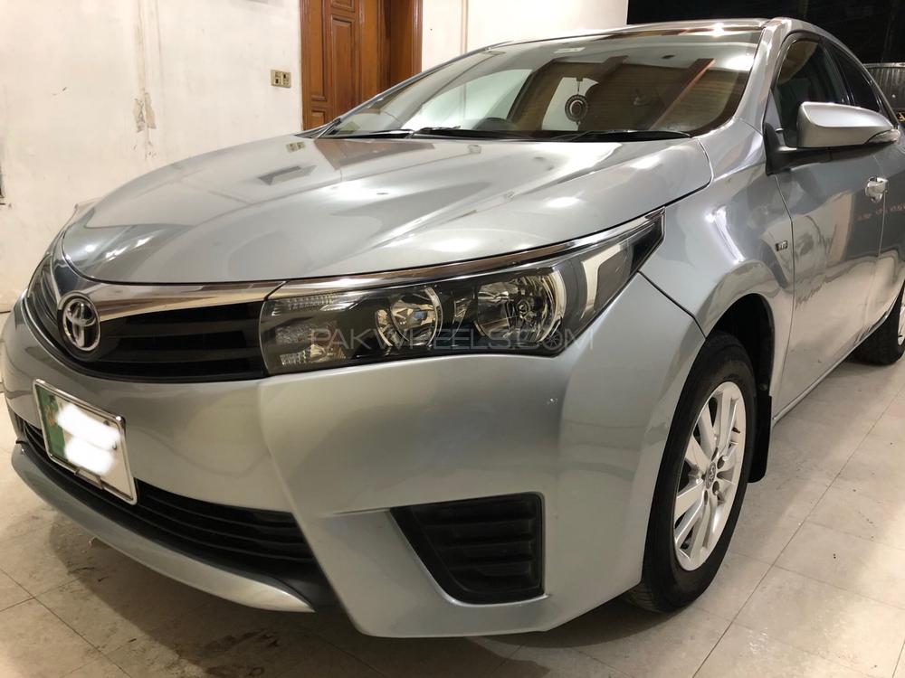 Toyota Corolla 2015 for Sale in Lahore Image-1