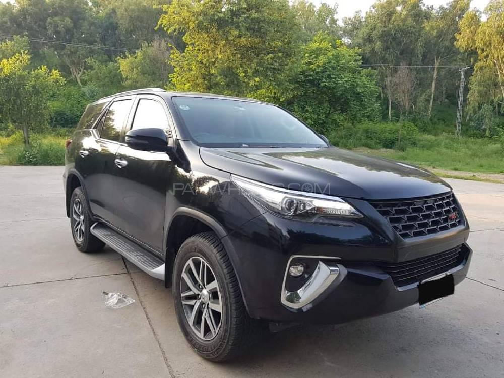 Toyota Fortuner 2019 for Sale in Lahore Toyota Fortuner 2019 for Sale in Lahore Image-5