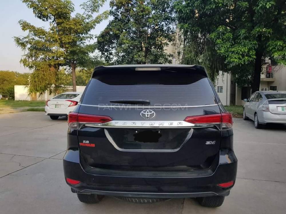Toyota Fortuner 2019 for Sale in Lahore Toyota Fortuner 2019 for Sale in Lahore Image-6