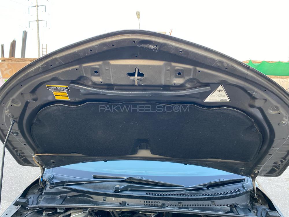 Toyota Corolla 2016 for Sale in Peshawar Toyota Corolla 2016 for Sale in Peshawar Image-6