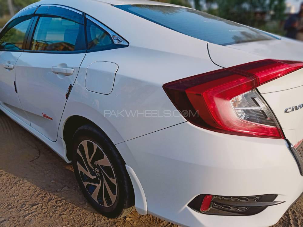 Honda Civic 2018 for Sale in Mandi bahauddin Honda Civic 2018 for Sale in Mandi bahauddin Image-7