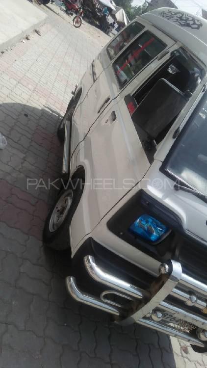 Suzuki Bolan 2017 for Sale in Faisalabad Image-1