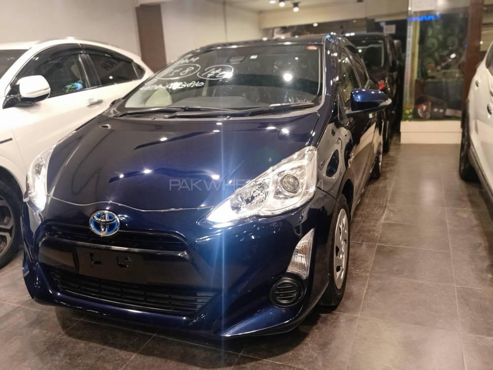 ٹویوٹا اکوا 2017 for Sale in کراچی ٹویوٹا اکوا 2017 for Sale in کراچی Image-3