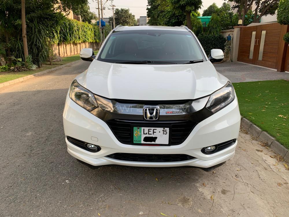 Honda Vezel 2014 for Sale in Lahore Image-1